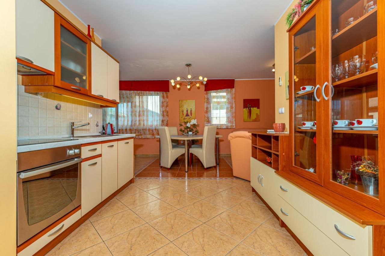 Apartman Rima Dramalj Ngoại thất bức ảnh